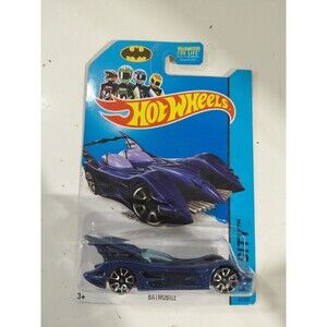 NIP Hot Wheels Hw City 1:64 Die Cast DC Comics Batman Batmobile